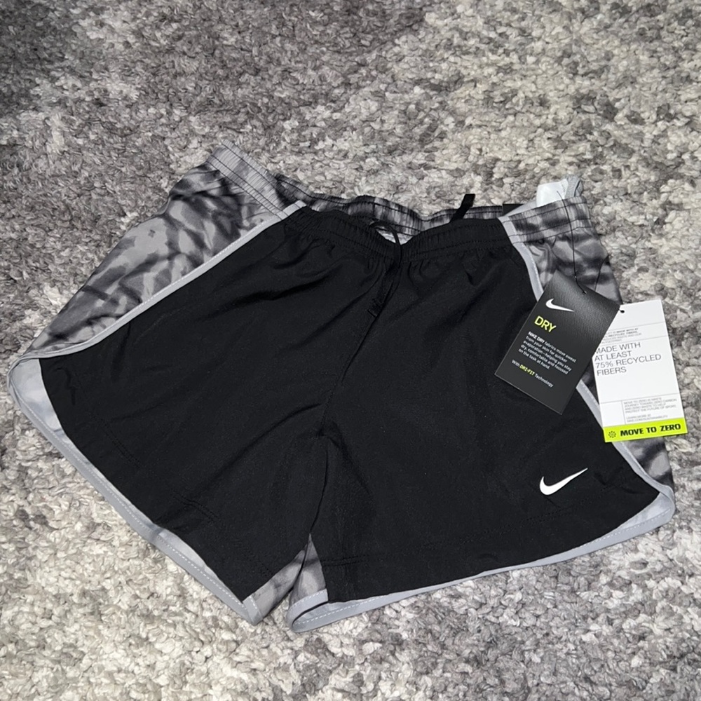 NWT - Girls Nike Running Shorts - size Large